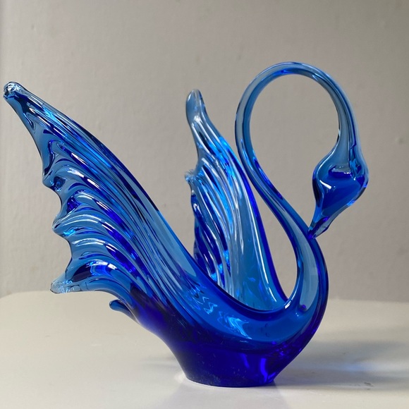 Vintage Cobalt Blue Hand Blown Art Glass Murano Style Swan Sculpture - Picture 14 of 16